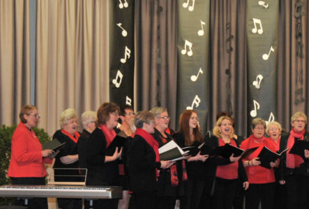 Die Frauenchöre aus Hochelheim und Hörnsheim